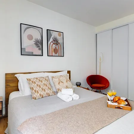 Bnbnova - Eiffel Tower & Champ De Mars * Παρίσι